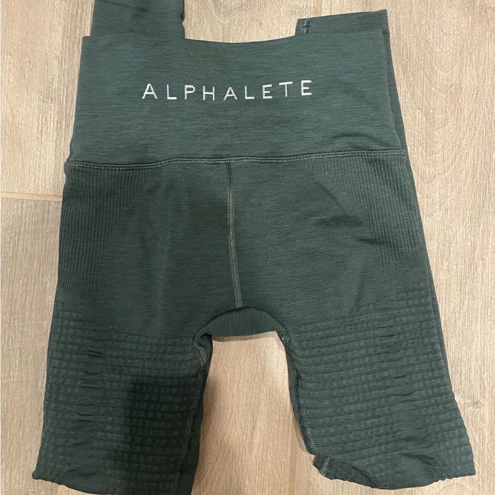 Alphalete leggings